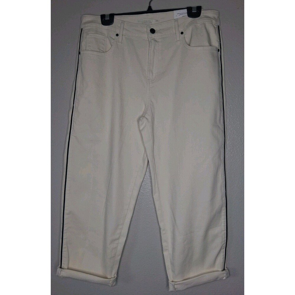 NWT Chico’s Boyfriend Crop Jeans Cream Denim Stretch Pants Piping Detail 2 US 12 - Picture 3 of 15